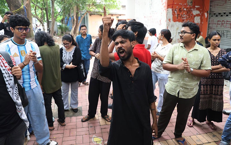 Kolkata's Jadavpur University students hold symbolic hunger strike in solidarity with Sonam Wangchuk