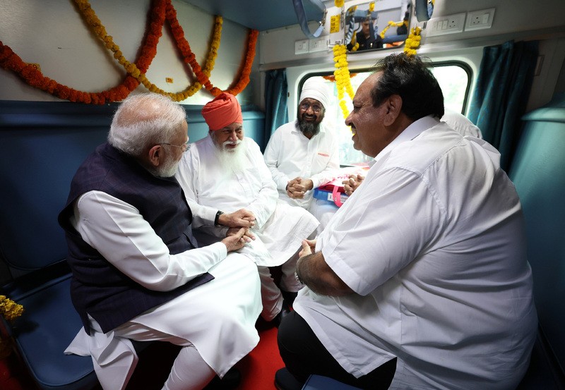 In Images: PM Modi inaugurates infrastructure projects in Punjab, interacts with passengers