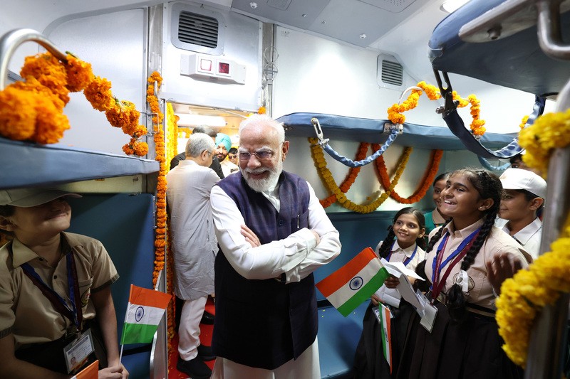In Images: PM Modi inaugurates infrastructure projects in Punjab, interacts with passengers