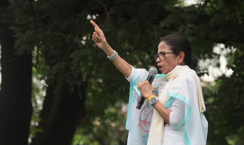 Mamata Banerjee Rallies TMC Cadre at 21 July Martyrs’ Day Gathering in Kolkata