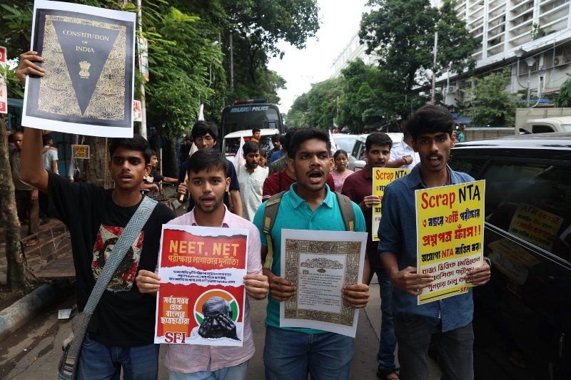 In Images: Calcutta University students protest against Delhi crackdown