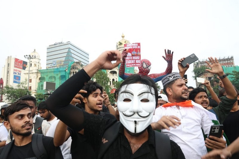 In Images: CJP, SFI supporters rally in Kolkata, demand Pradhan's resignation