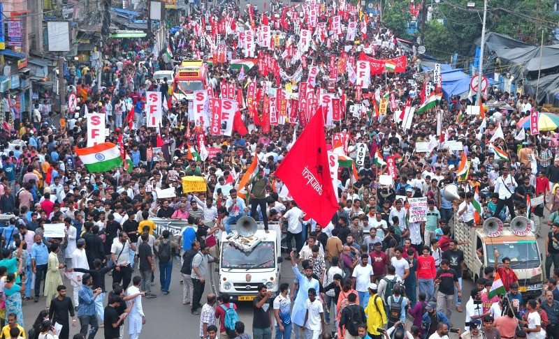 In Images: CJP, SFI hold Kolkata protest seeking Dharmendra Pradhan's resignation in NEET row