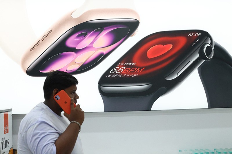 In Images: Tech enthusiasts flock to Apple Premium Partner iTech Store launch in Kolkata