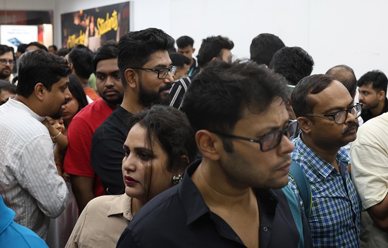 In Images: Tech enthusiasts flock to Apple Premium Partner iTech Store launch in Kolkata