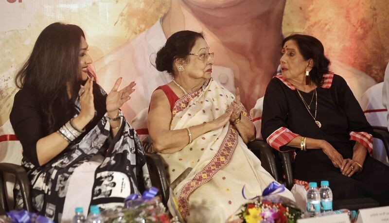In Images: Special India Post cover released to mark Uttam Kumar’s birth centenary in Kolkata