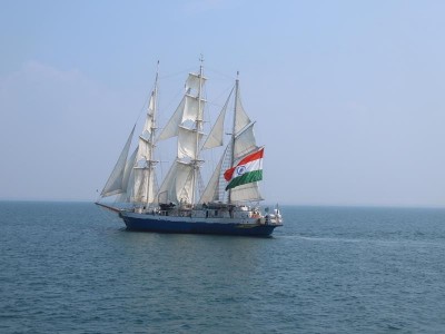INS Sudarshini drops anchor in Oman — India’s grand maritime mission begins!