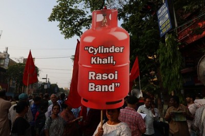 In Images: CPI-M supporters protest in Kolkata over LPG price hikes