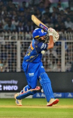 In Images: Kolkata Knight Riders take on Mumbai Indians at Eden Gardens