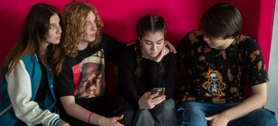 Banning kids from social media won't solve the problem, UN issues stark warning