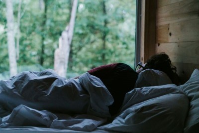 Screen time, BMI, and mental health may be linked to sleep quality in Chinese adolescents: Study