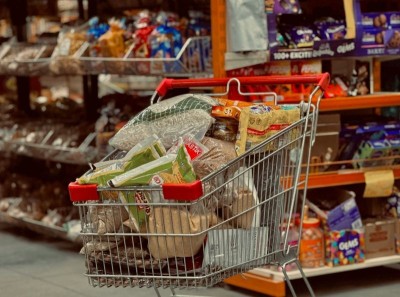 Indian consumer watchdog slams food giants over false “100%” advertising