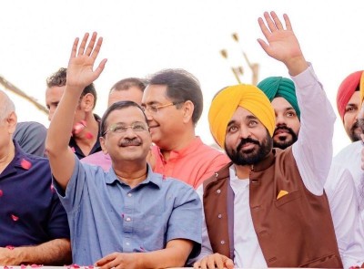 Kejriwal's Punjab visit amid Akal Takht row sparks debate over AAP's Hindu outreach strategy