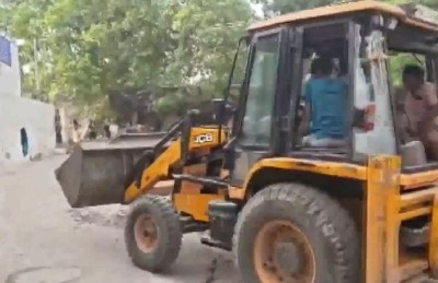 'Where do we go now?': Demolition of Yamuna Bazar colony leaves 310 families homeless