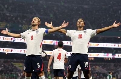 England hold nerve with 10 men to knock out Mexico in five-goal World Cup classic