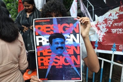 In Images: Calcutta University students protest against Delhi crackdown